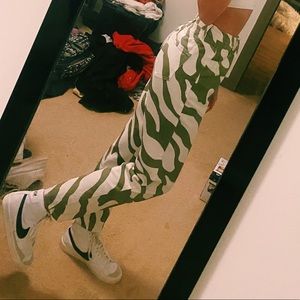 Green Zebra Straight-Leg Pants